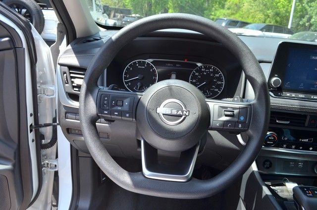 2024 Nissan Rogue SV - Photo 19