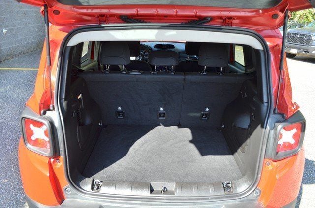 2022 Jeep Renegade Latitude - Photo 37