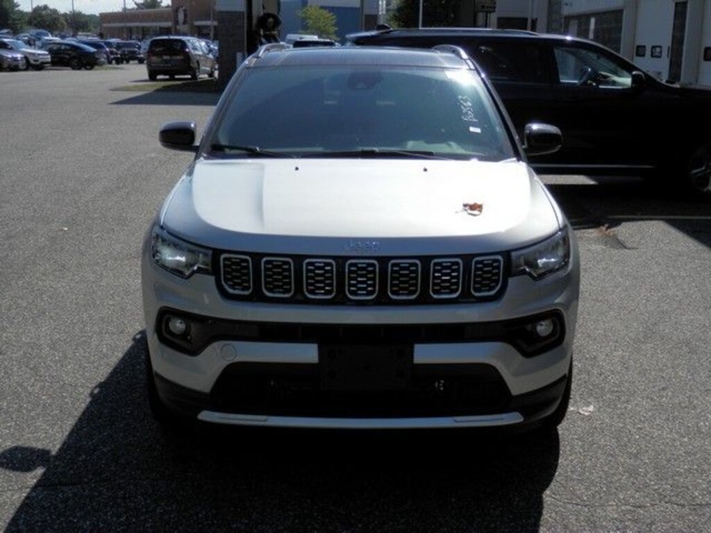 New 2026 Jeep Compass LIMITED 4X4 Sport Utility