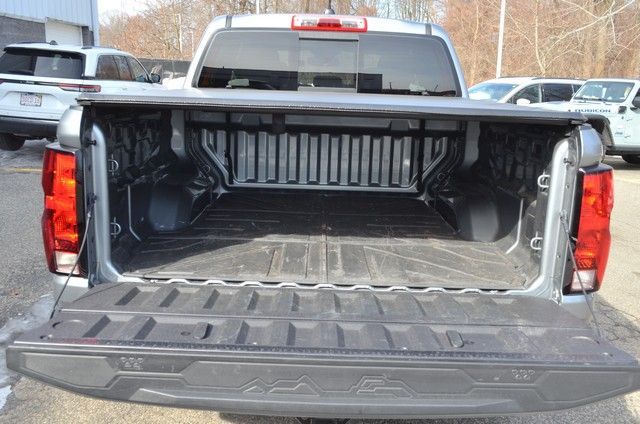 2024 Chevrolet Colorado LT - Photo 37