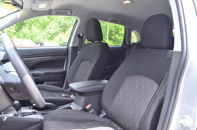 2025 Mitsubishi Outlander Sport - Photo 18