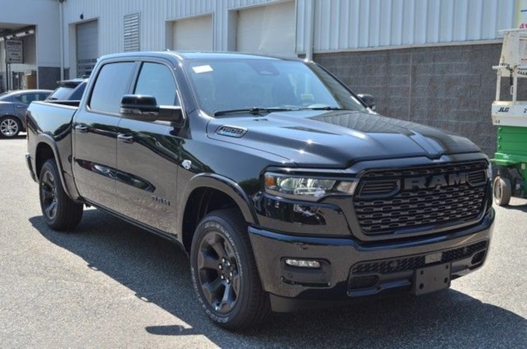 New 2026 Ram 1500 BIG HORN CREW CAB 4X4 5'7 BOX Pickup