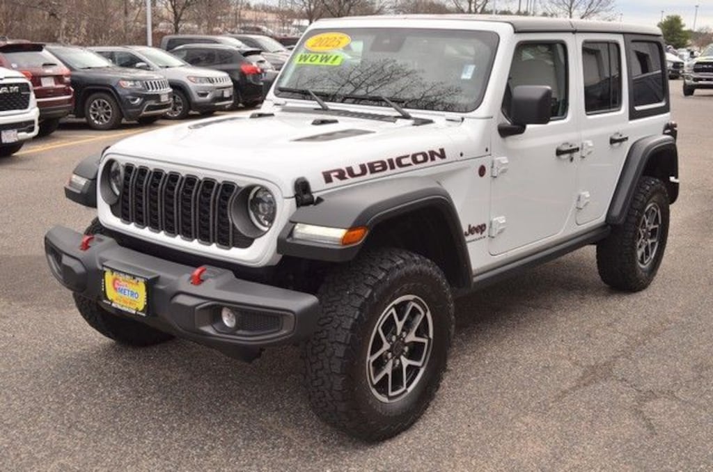 Used 2025 Jeep Wrangler