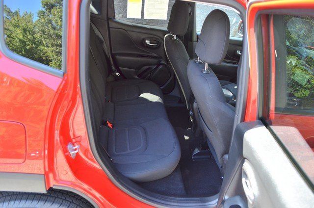 2022 Jeep Renegade Latitude - Photo 35