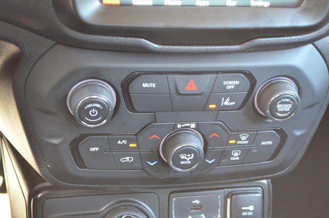 2022 Jeep Renegade Latitude - Photo 30