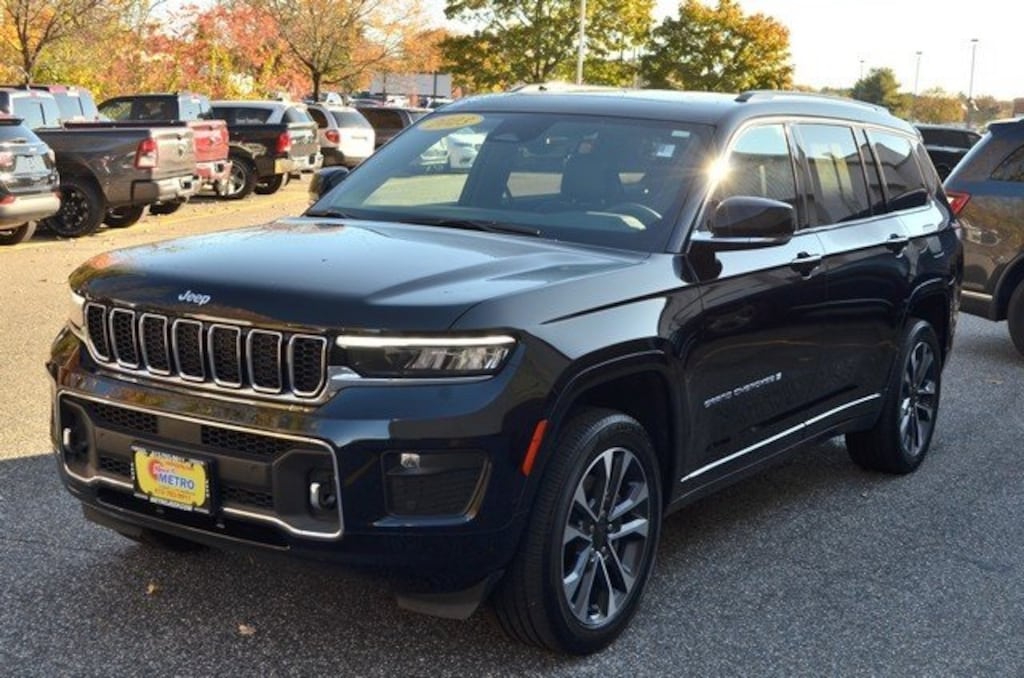 Used 2023 Jeep Grand Cherokee L Overland SUV