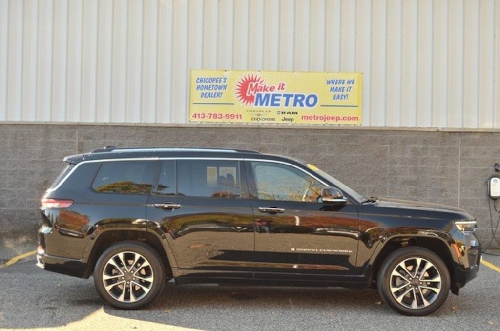 Used 2023 Jeep Grand Cherokee L Overland SUV