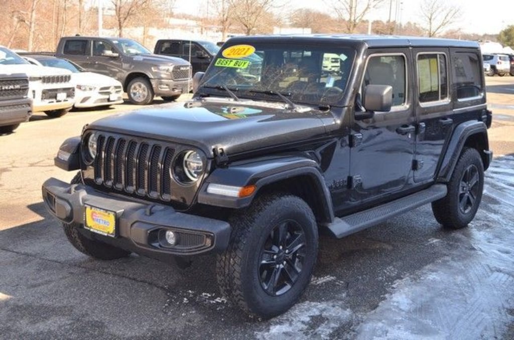 Used 2021 Jeep Wrangler Unlimited Sahara Altitude SUV