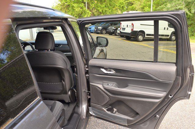 2025 Jeep Grand Cherokee L Laredo - Photo 36