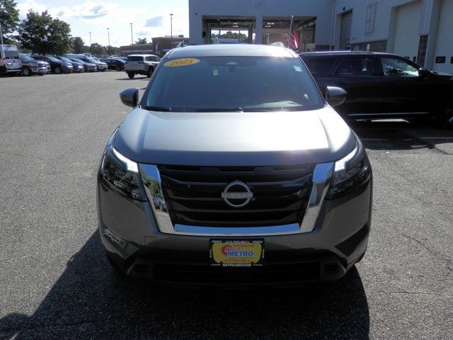 Used 2025 Nissan Pathfinder SV SUV