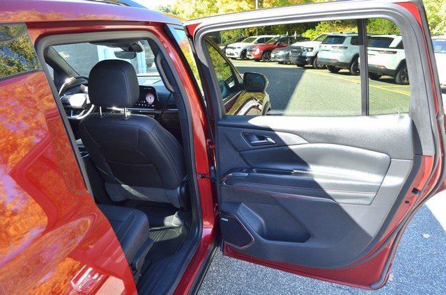 2024 Chevrolet Traverse Z71 - Photo 32