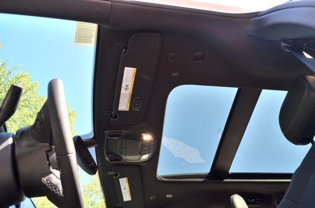 2026 Chrysler Pacifica Select - Photo 34