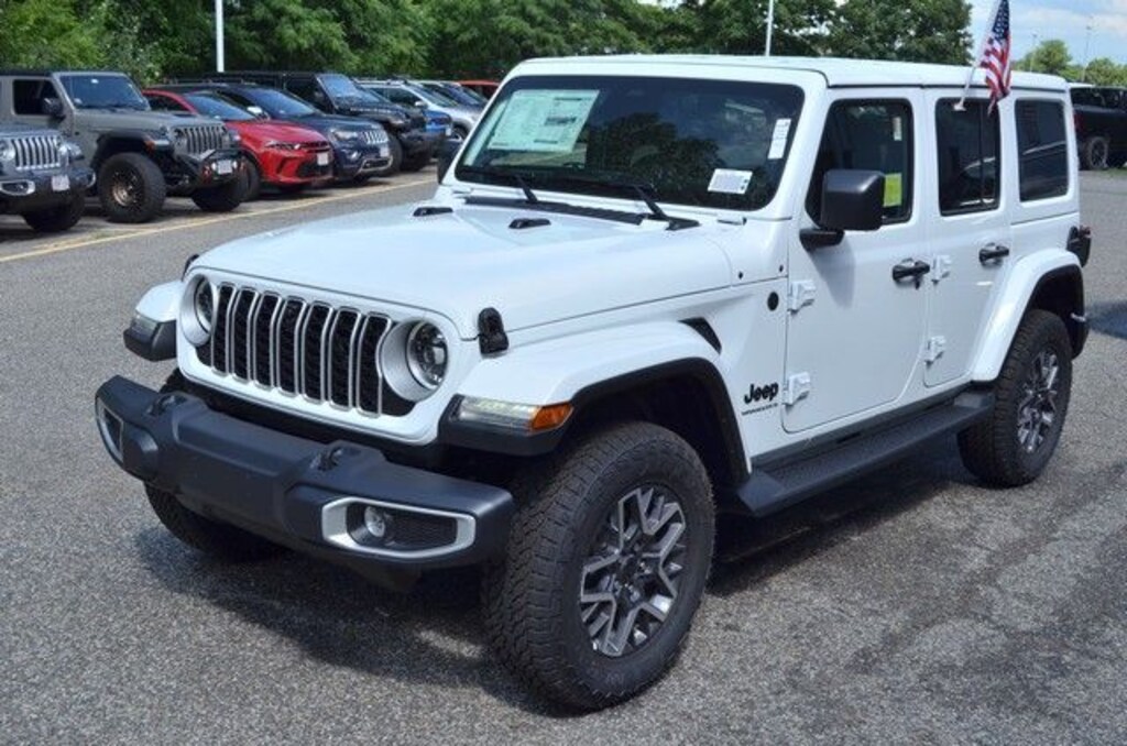 New 2026 Jeep Wrangler 4-DOOR SAHARA Sport Utility