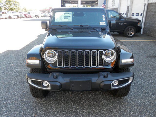 New 2027 Jeep Wrangler 4-DOOR SAHARA Sport Utility