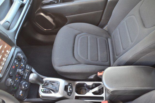 2022 Jeep Renegade Latitude - Photo 24