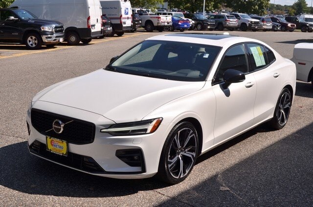 2024 Volvo S60 B5 Core photo 4