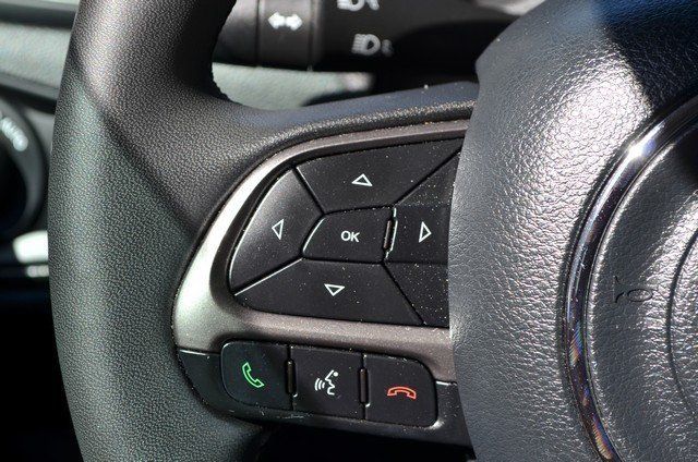 2022 Jeep Renegade Latitude - Photo 19