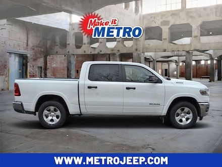 2026 Ram 1500 BIG HORN CREW CAB 4X4 5'7 BOX Pickup