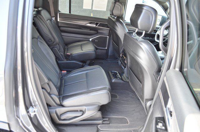 2024 Jeep Wagoneer Series III - Photo 35