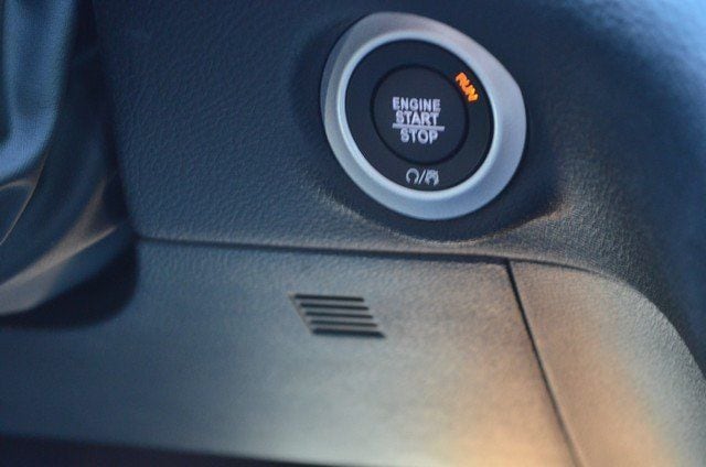 2026 Chrysler Pacifica Select - Photo 27
