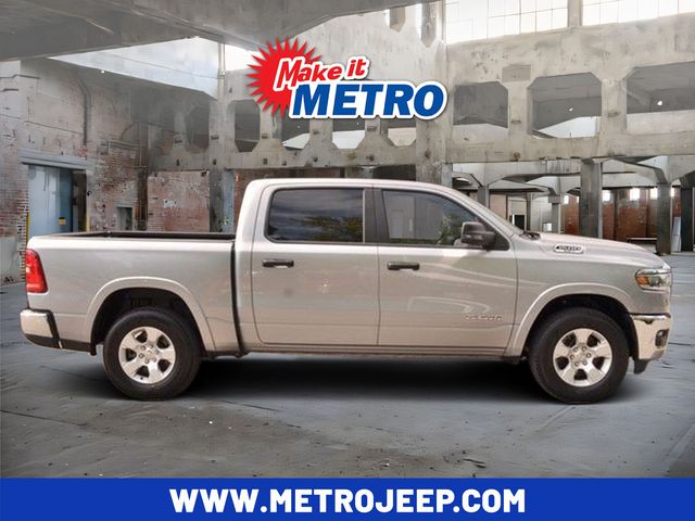2025 RAM 1500 Big Horn/Lone Star 4x4 Crew Cab 5'7's photo