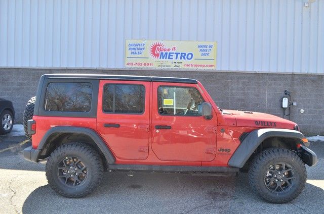 2026 Jeep Wrangler 4-Door Willys - Photo 9