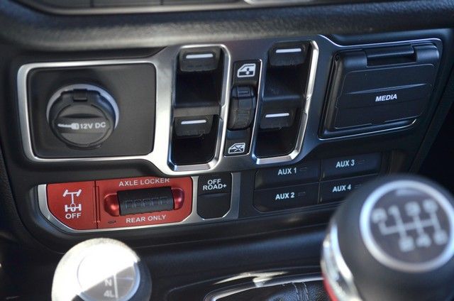 2026 Jeep Wrangler 4-Door Willys - Photo 25