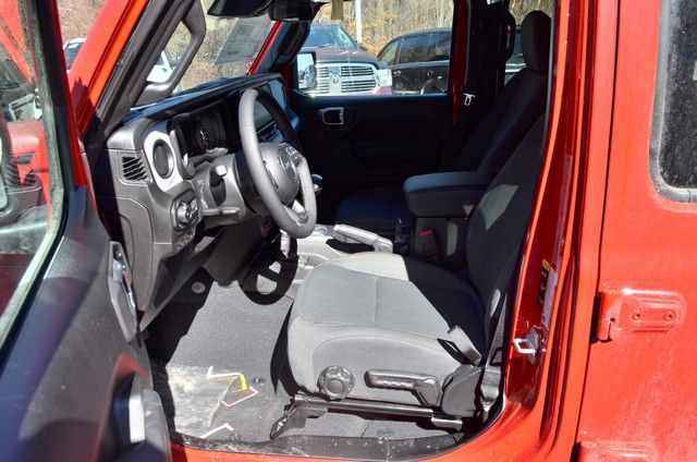 2026 Jeep Wrangler 4-Door Willys - Photo 14