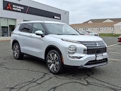 2025 Mitsubishi Outlander SE SUV