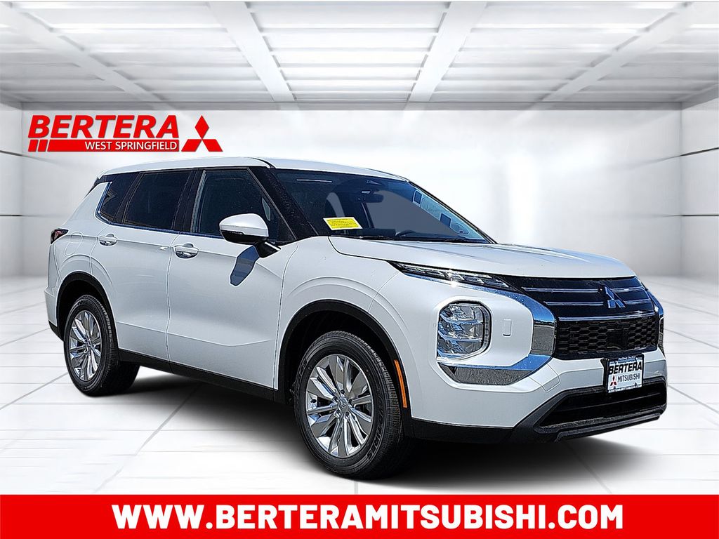 2026 Mitsubishi Outlander ES S-AWC's photo