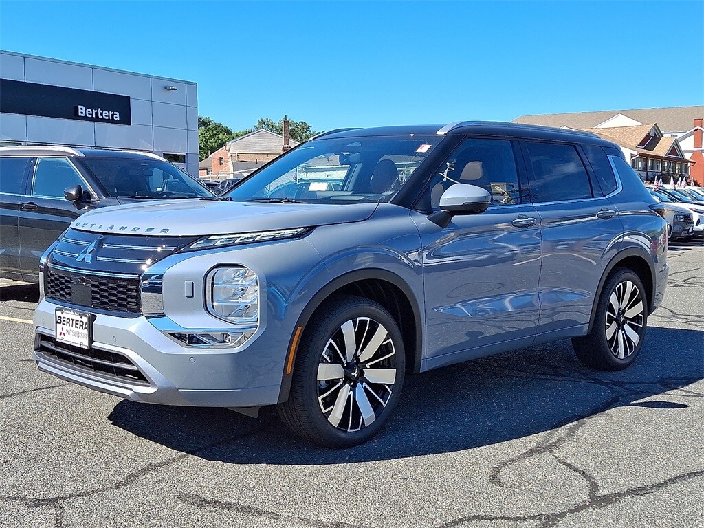 2025 Mitsubishi Outlander SEL GT photo 2