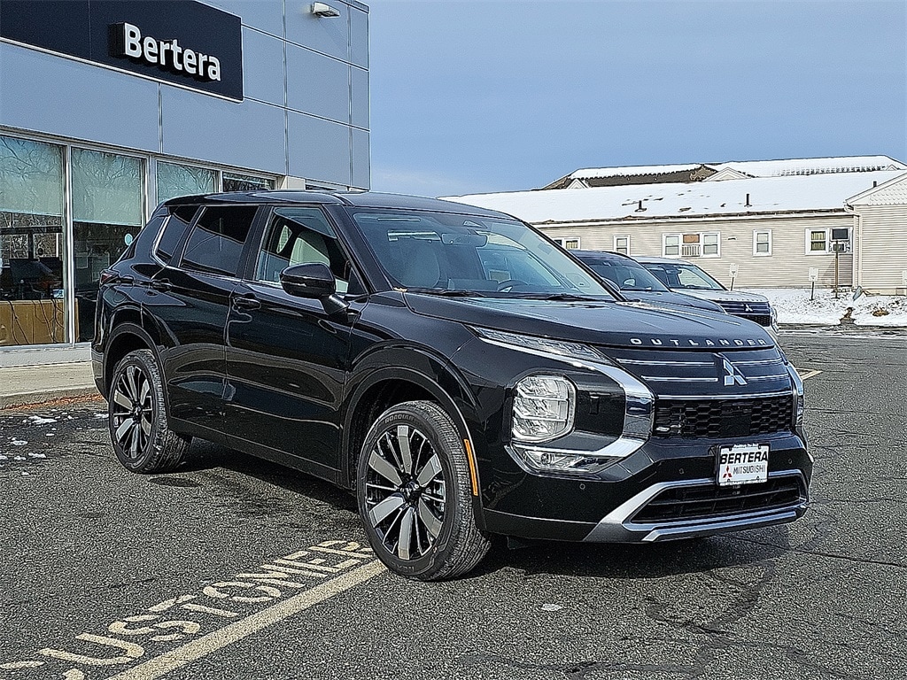 New 2026 Mitsubishi Outlander SE SUV