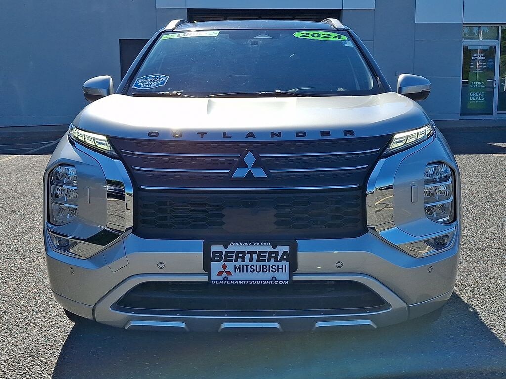 Used 2024 Mitsubishi Outlander SEL SUV