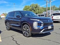 2025 Mitsubishi Outlander SE SUV