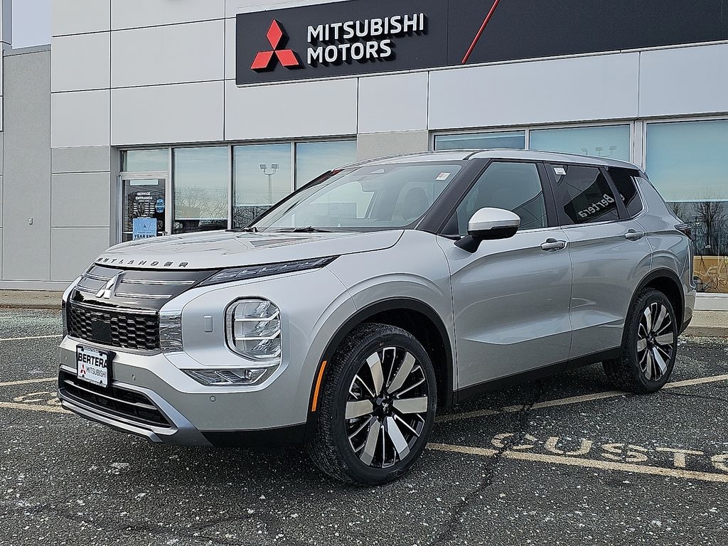New 2026 Mitsubishi Outlander SE SUV