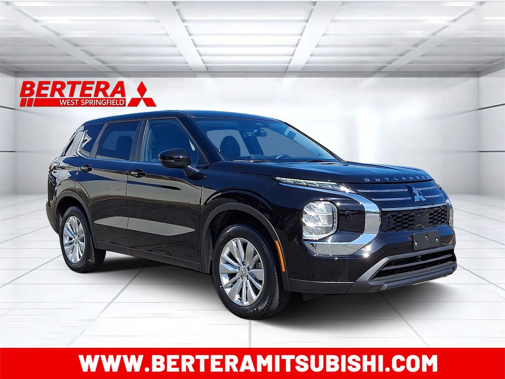 2026 Mitsubishi Outlander ES S-AWC's photo