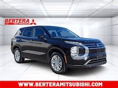 2026 Mitsubishi Outlander ES SUV