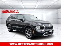 2026 Mitsubishi Outlander SE SUV