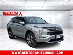 2026 Mitsubishi Outlander SE SUV