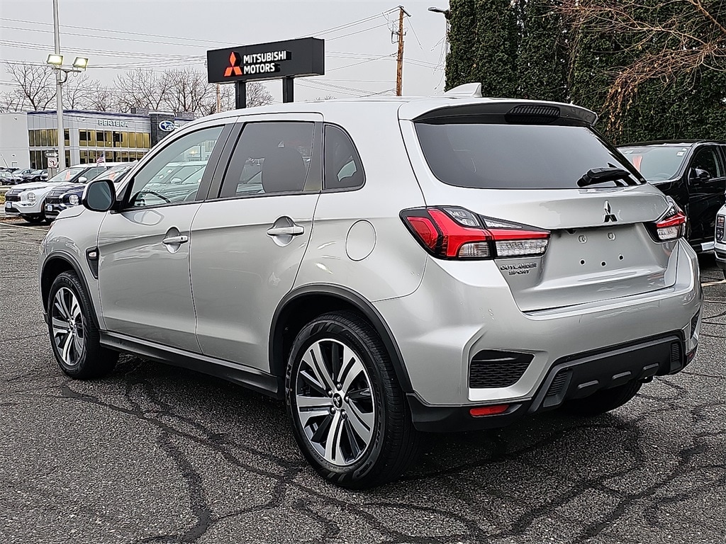 Used 2024 Mitsubishi Outlander Sport 2.0 ES SUV