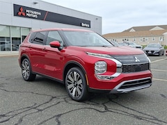 2025 Mitsubishi Outlander SE SUV