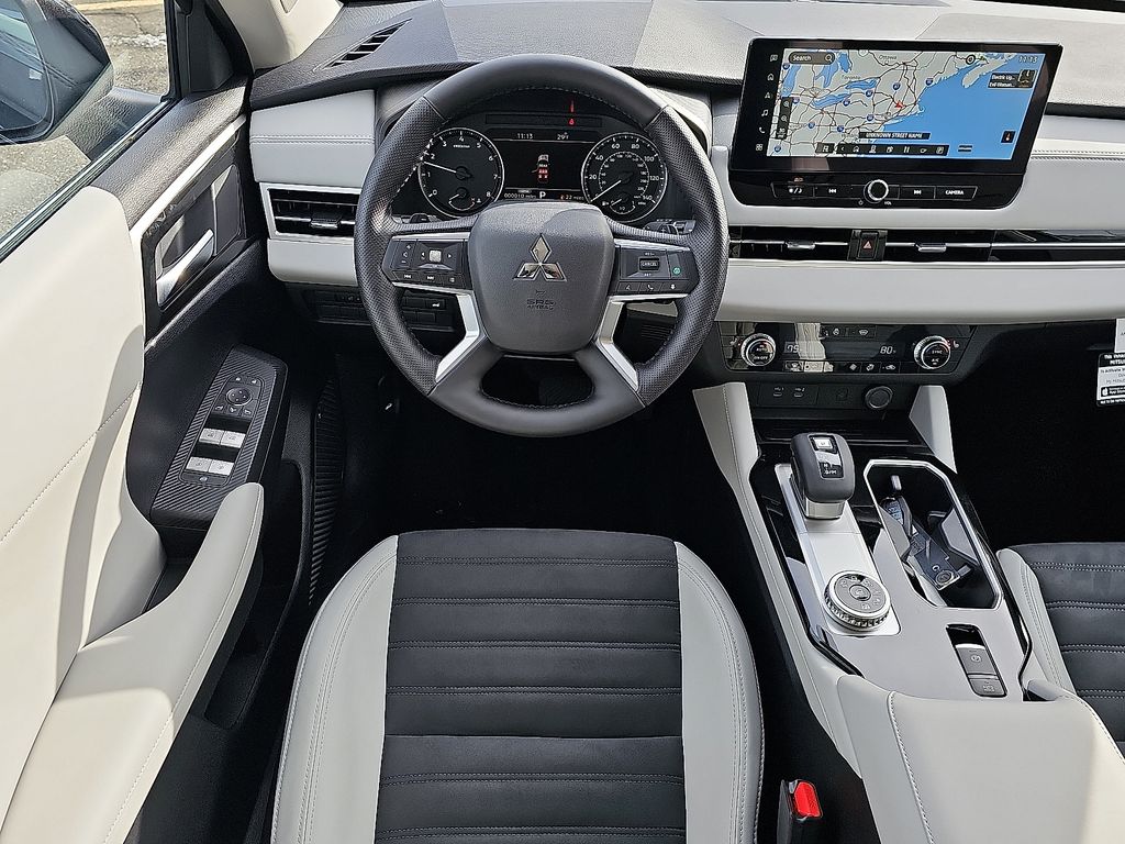 2026 Mitsubishi Outlander SE - Photo 7