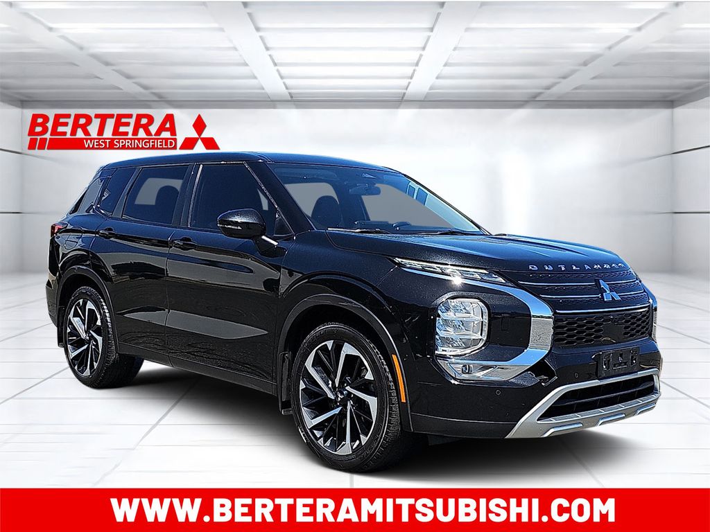 2022 Mitsubishi Outlander SE S-AWC's photo