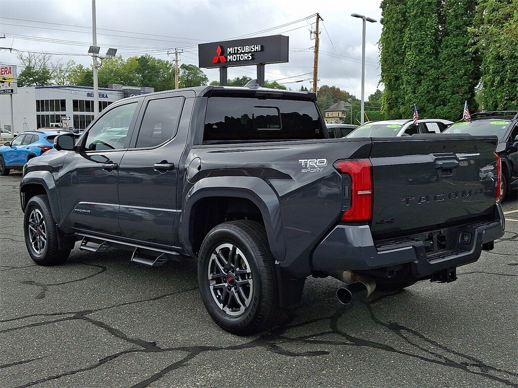 2024 Toyota Tacoma TRD Sport photo 4