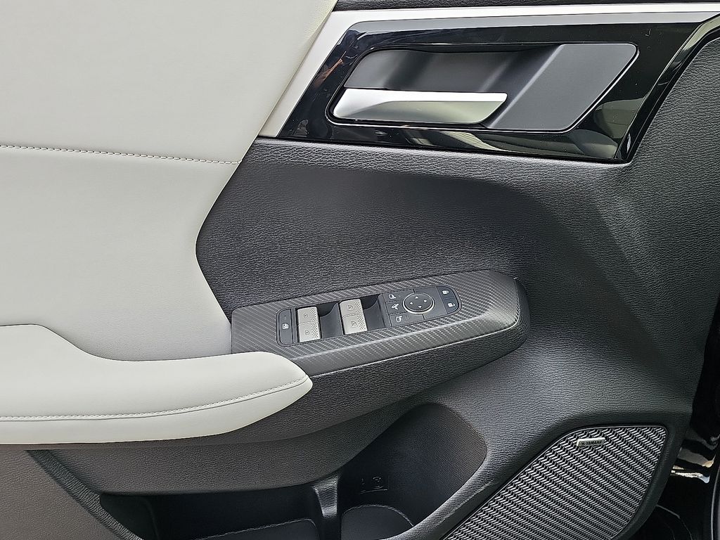 2026 Mitsubishi Outlander SE - Photo 8