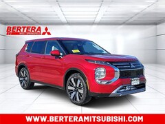 2026 Mitsubishi Outlander SE SUV