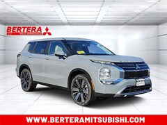 2026 Mitsubishi Outlander SE SUV