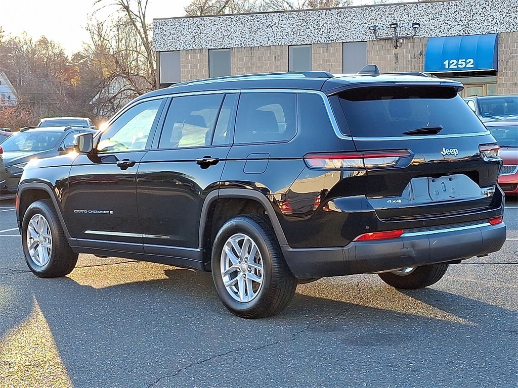 Used 2023 Jeep Grand Cherokee Laredo SUV