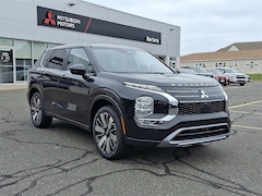 2025 Mitsubishi Outlander SE SUV