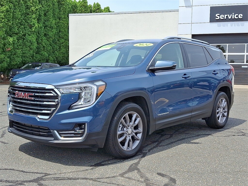 2024 Gmc Terrain SLT photo 3